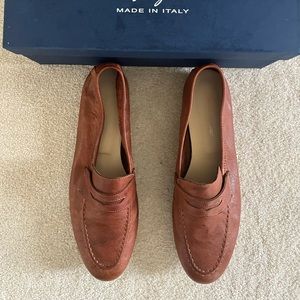 Like new Massimo Penny Keeper. Easy slip on loafer, lightweight and comfortable.